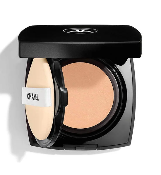 CHANEL
ULTRA LE TEINT CUSHION LONGWEAR TOUCH FOUNDATION HYDRATION - FLAWLESS FINISH Оригинал