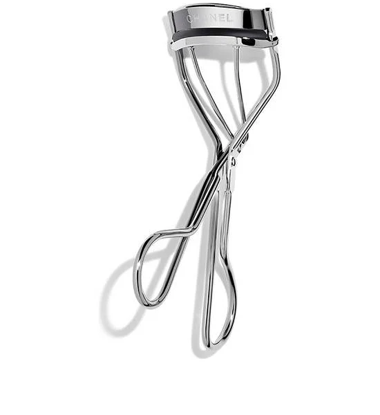 CHANEL
LE RECOURBE CILS DE CHANEL EYELASH CURLER Оригинал