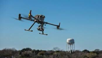 Коммерческая платформа DJI Matrice 300 RTK в конкуренции с человеком