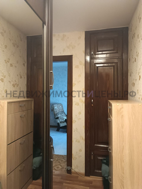 1 комн., 45м2, 2/5, Тюмень