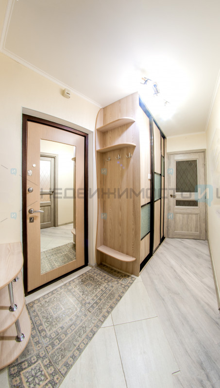 2 комн., 42.8м2, 2/9, Тюмень