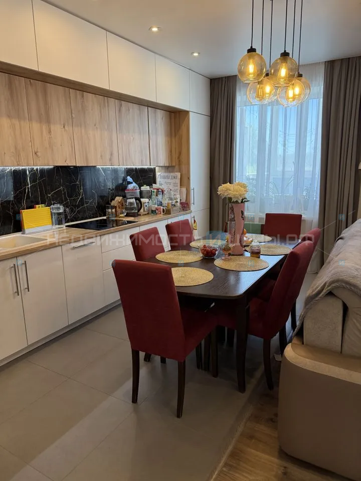 3 комн., 75.8м2, 4/9, Юго-Западный, Тюмень