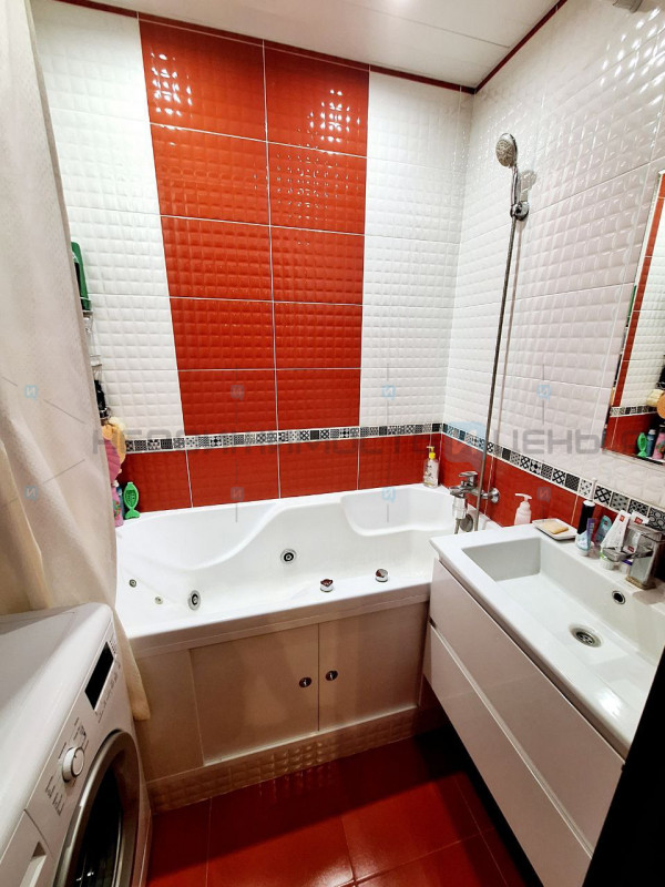 2 комн., 60м2, 5/9, Тюмень