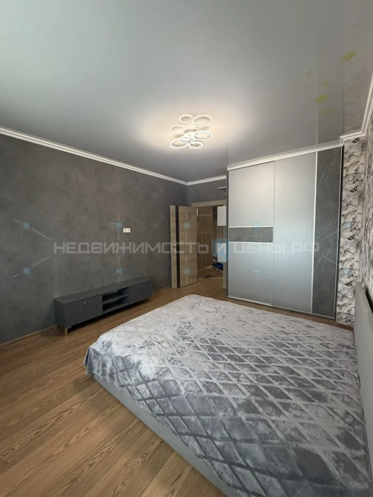 2 комн., 61.3м2, 15/17, Тюмень