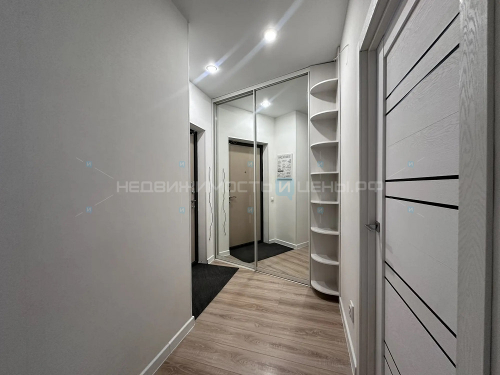 1 комн., 40м2, 2/7, Тюмень