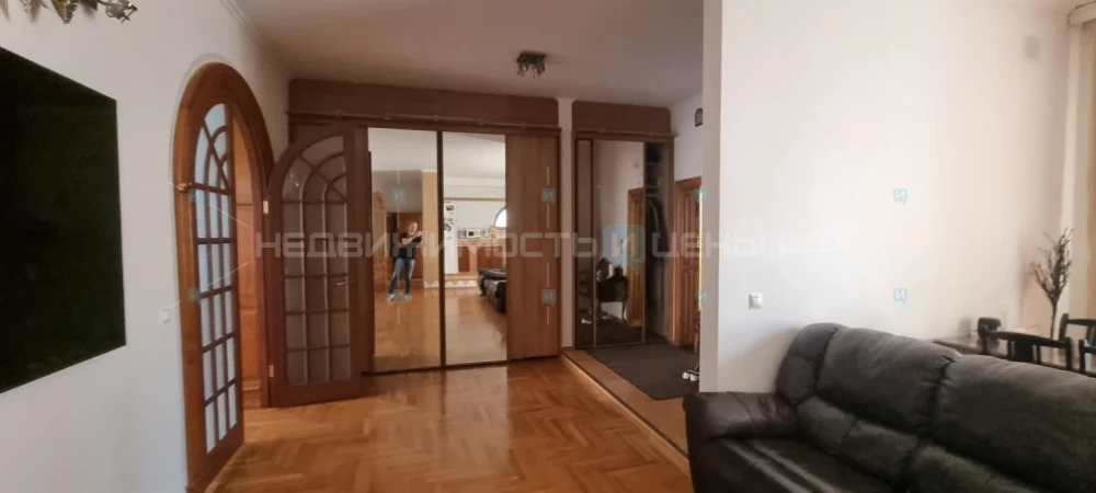 4 комн., 127.5м2, 2/5, Тюмень