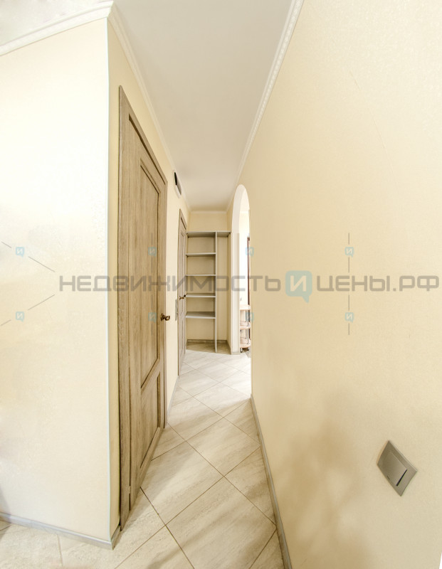 2 комн., 42.8м2, 2/9, Тюмень