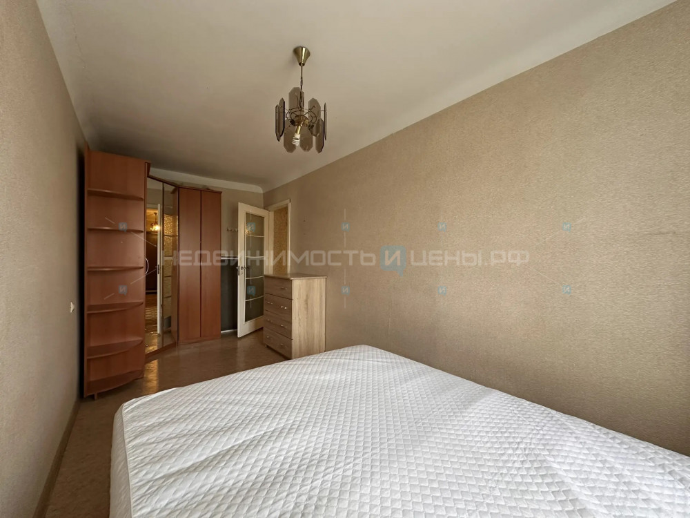 2 комн., 42м2, 5/5, Тюмень