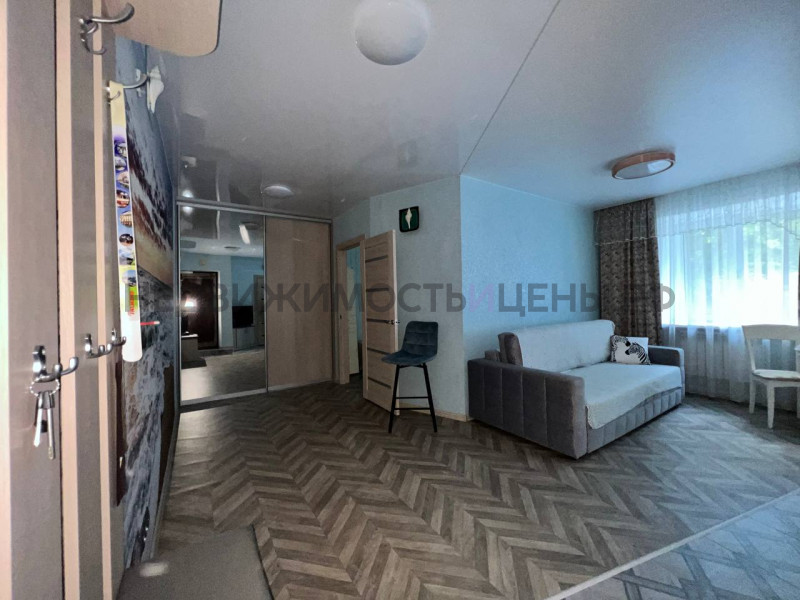 1 комн., 40м2, 1/5, Тюмень