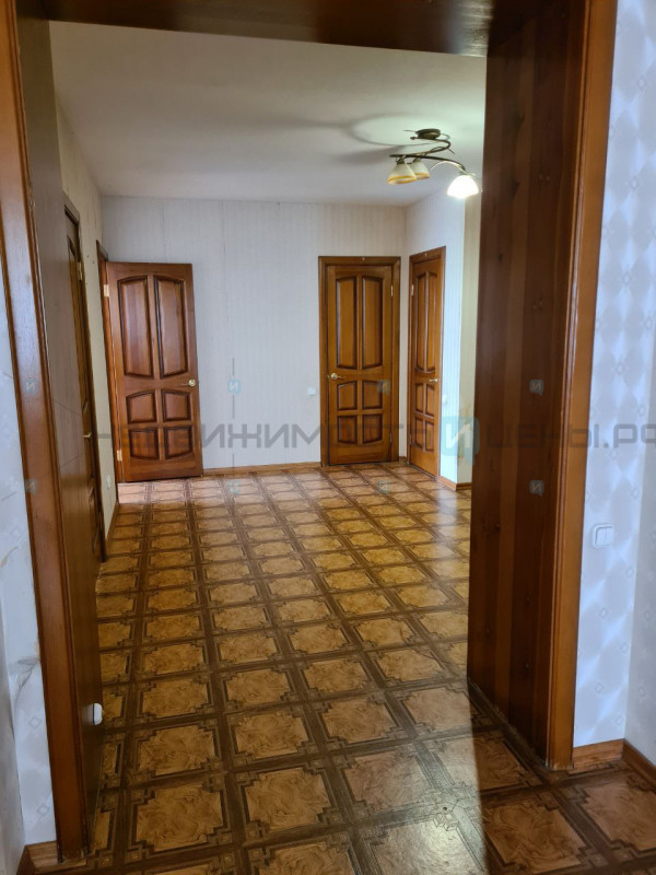 2 комн., 108м2, 7/10, Тюмень