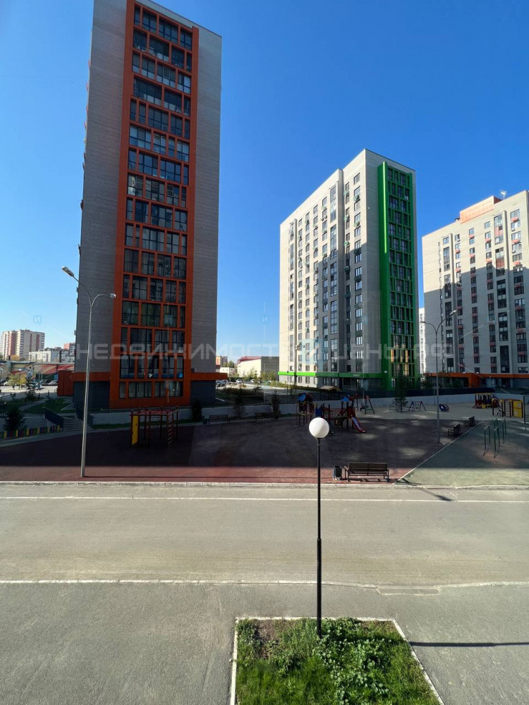 1 комн., 65м2, 2/16, Тюмень