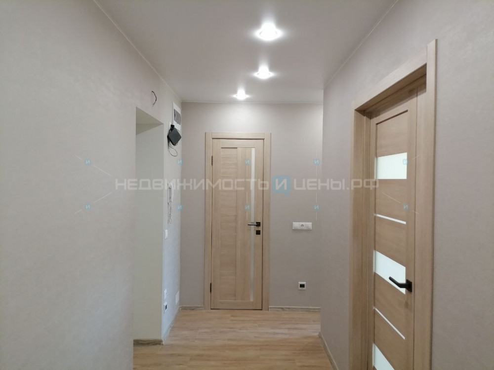 2 комн., 47.8м2, 4/9, Тюмень