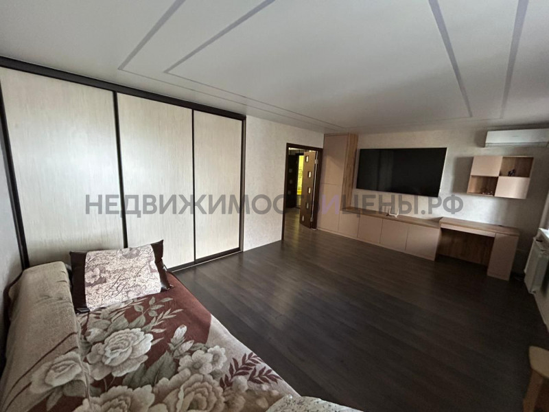 3 комн., 56.7м2, 5/10, Тюмень