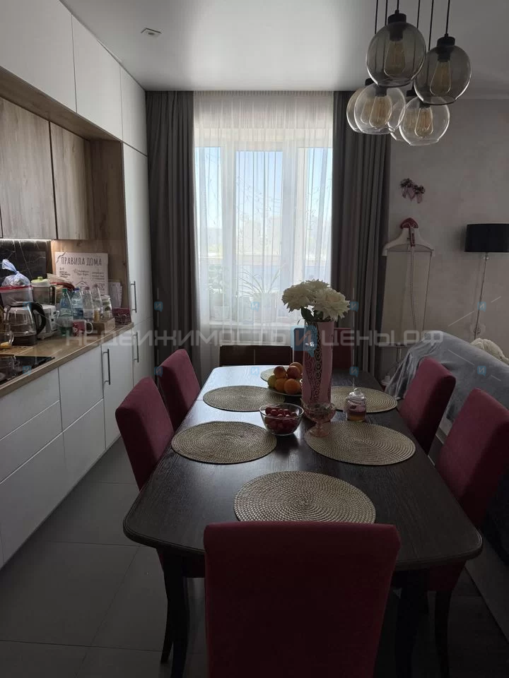 3 комн., 75.8м2, 4/9, Юго-Западный, Тюмень