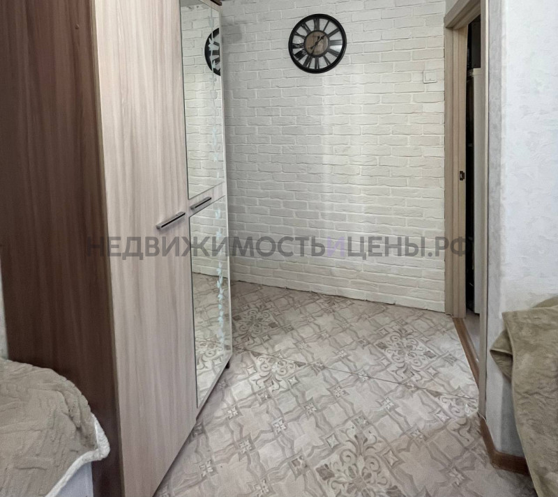 1 комн., 30.6м2, 5/5, Тюмень