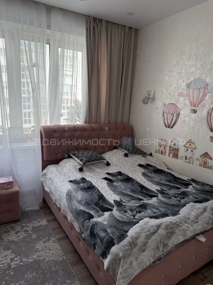 3 комн., 75.8м2, 4/9, Юго-Западный, Тюмень
