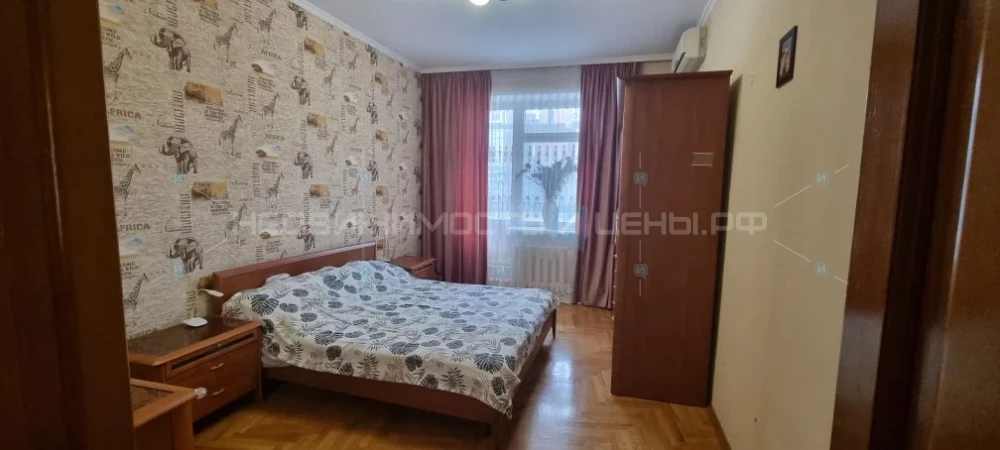 4 комн., 127.5м2, 2/5, Тюмень