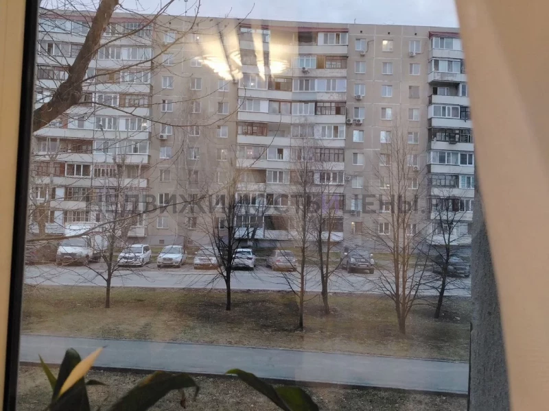 2 комн., 52м2, 1/5, Тюмень