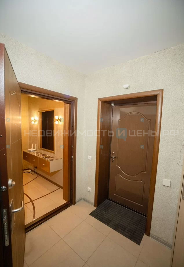 5 комн., 220.9м2, 5/10, Тюмень
