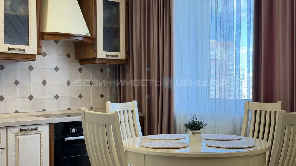 2 комн., 58.7м2, 10/17, Тюмень