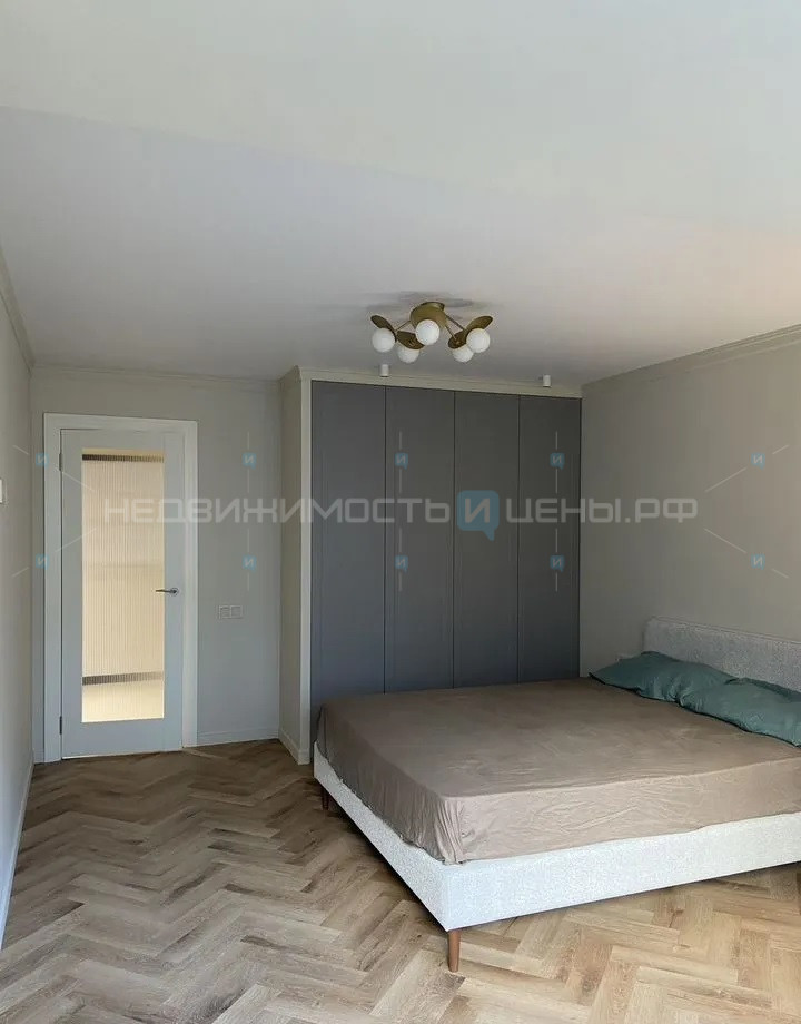 2 комн., 52м2, 5/10, Тюмень