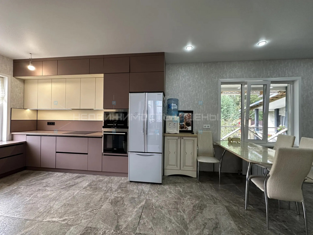 Дом, 373.5м2, Тюмень
