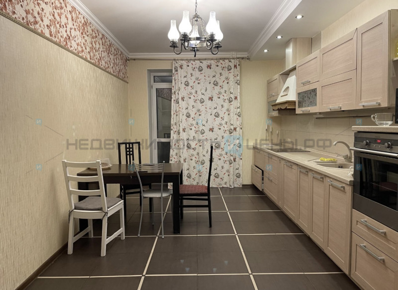 2 комн., 80м2, 8/9, Тюмень
