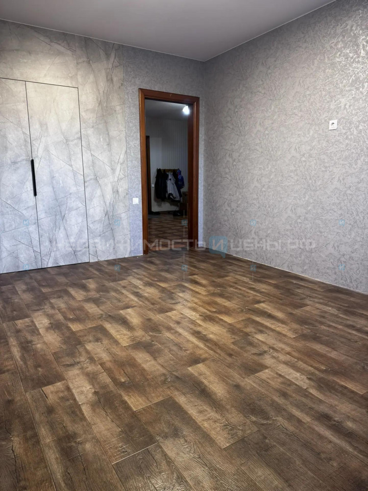 2 комн., 108м2, 7/10, Тюмень