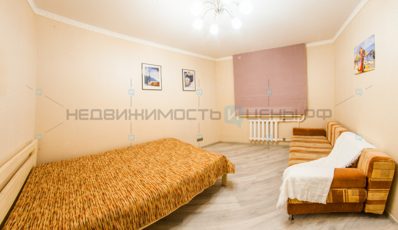 2 комн., 42.8м2, 2/9, Тюмень