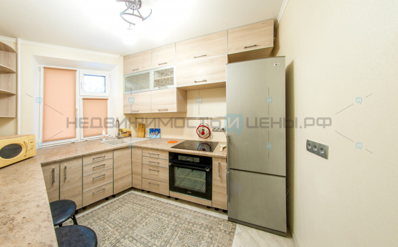 2 комн., 42.8м2, 2/9, Тюмень