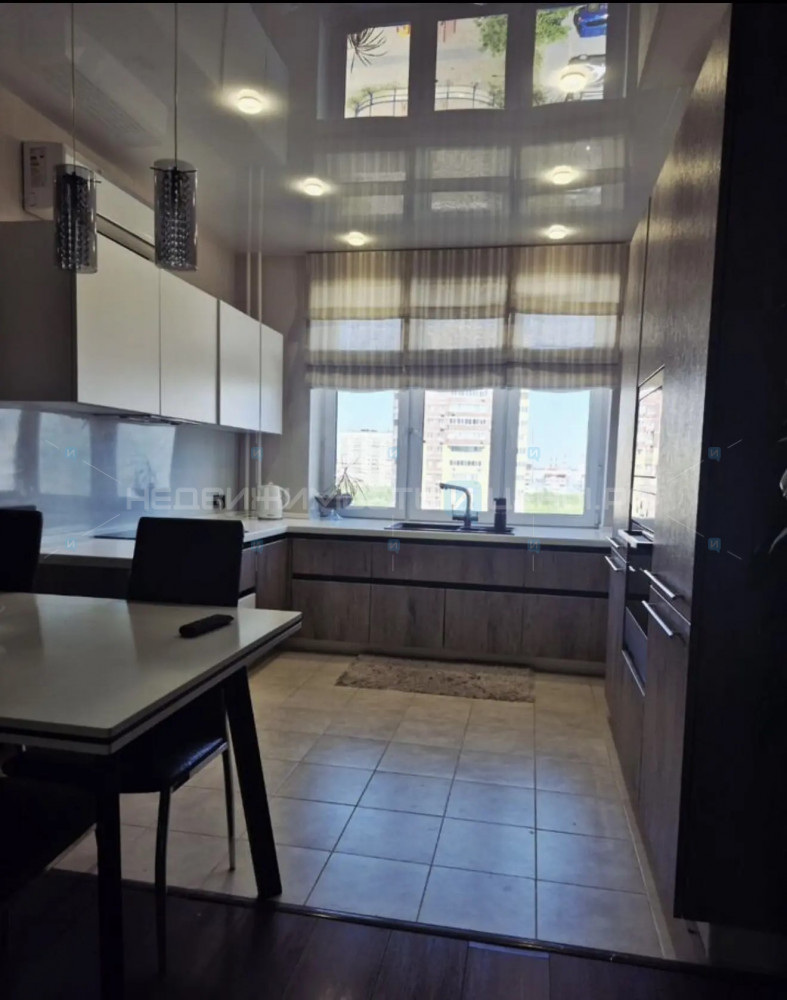 3 комн., 81.3м2, 9/10, Тюмень