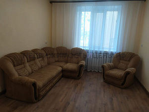 3 комн., 78м2, 2/4, Тюмень