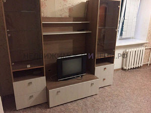 1 комн., 30м2, 2/5, Тюмень