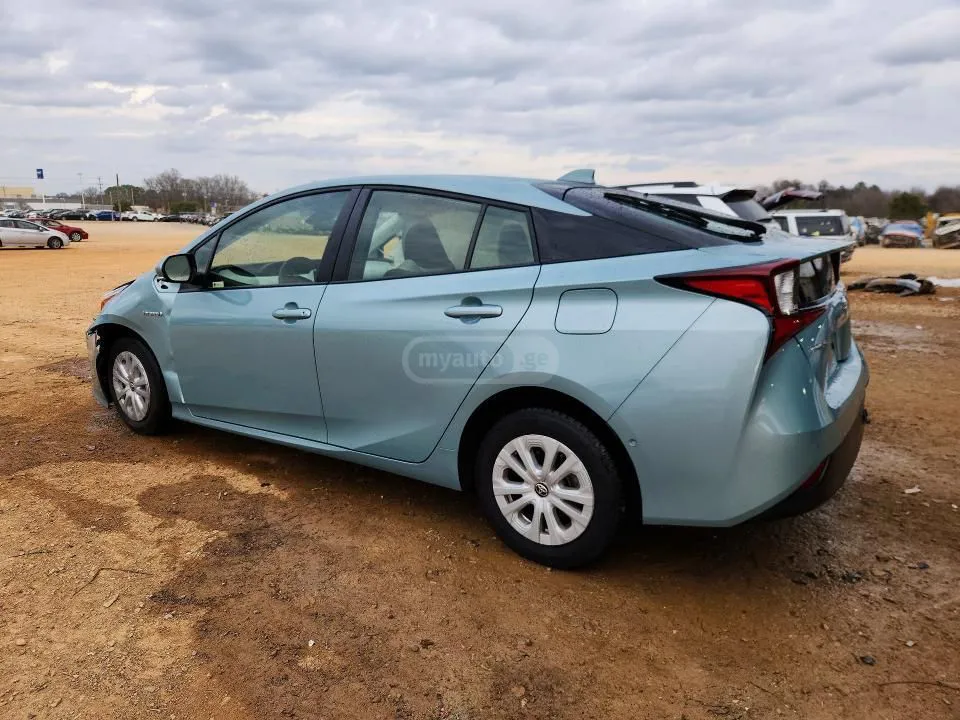 Toyota Prius · 2021
