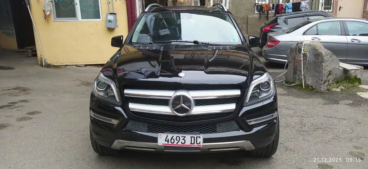 Mercedes-Benz GL 450 · 2016