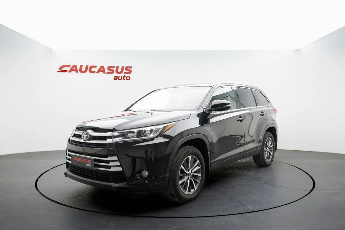 Toyota Highlander · 2019