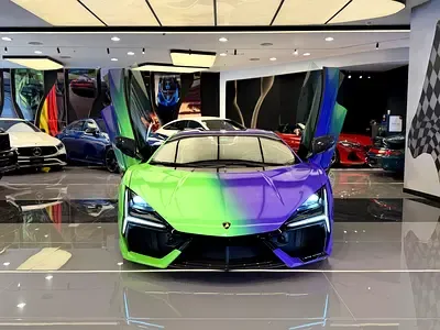Lamborghini Revuelto · 2024
