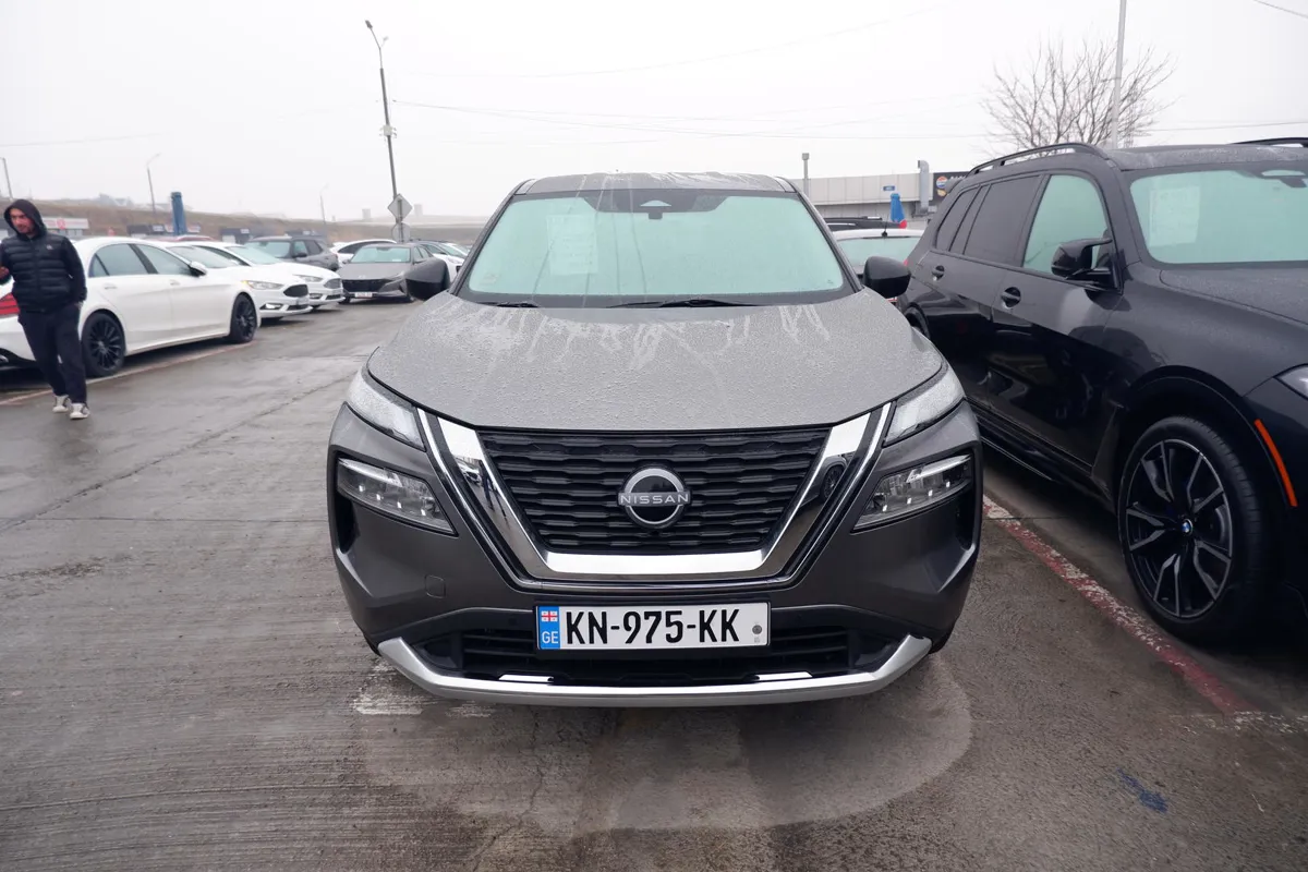 Nissan Rogue · 2022