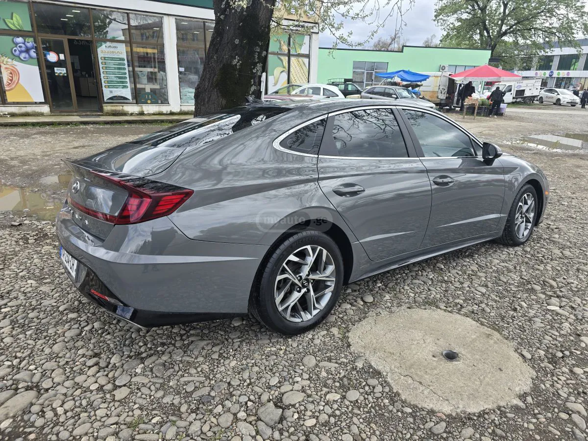 Hyundai Sonata · 2022