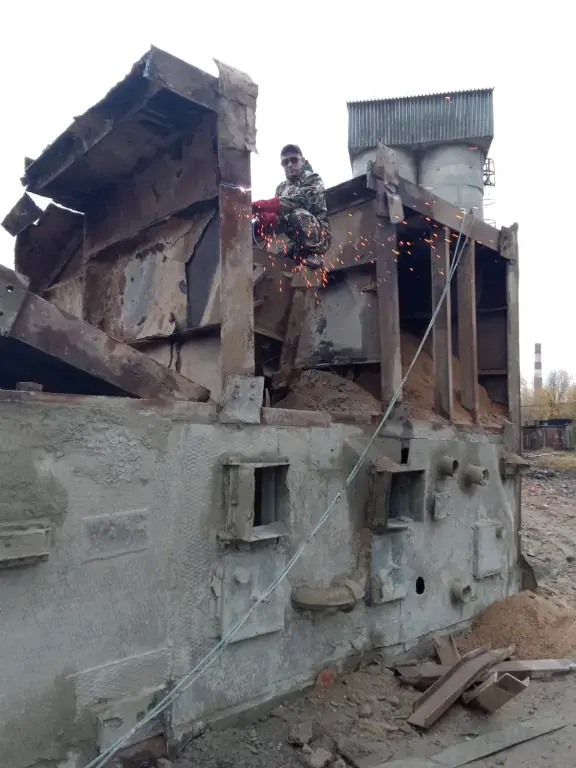 Демонтаж б/у трубопроводов и металлоконструкций.