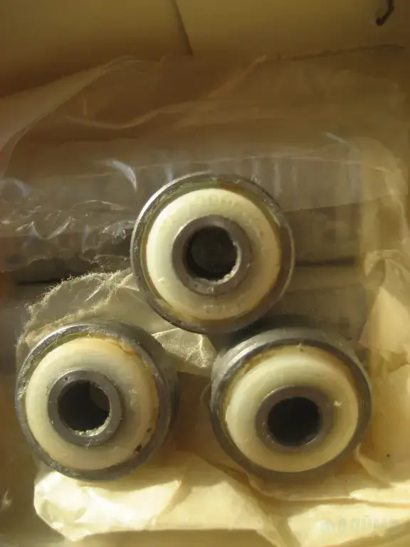 Подшипник 76-770067кс15