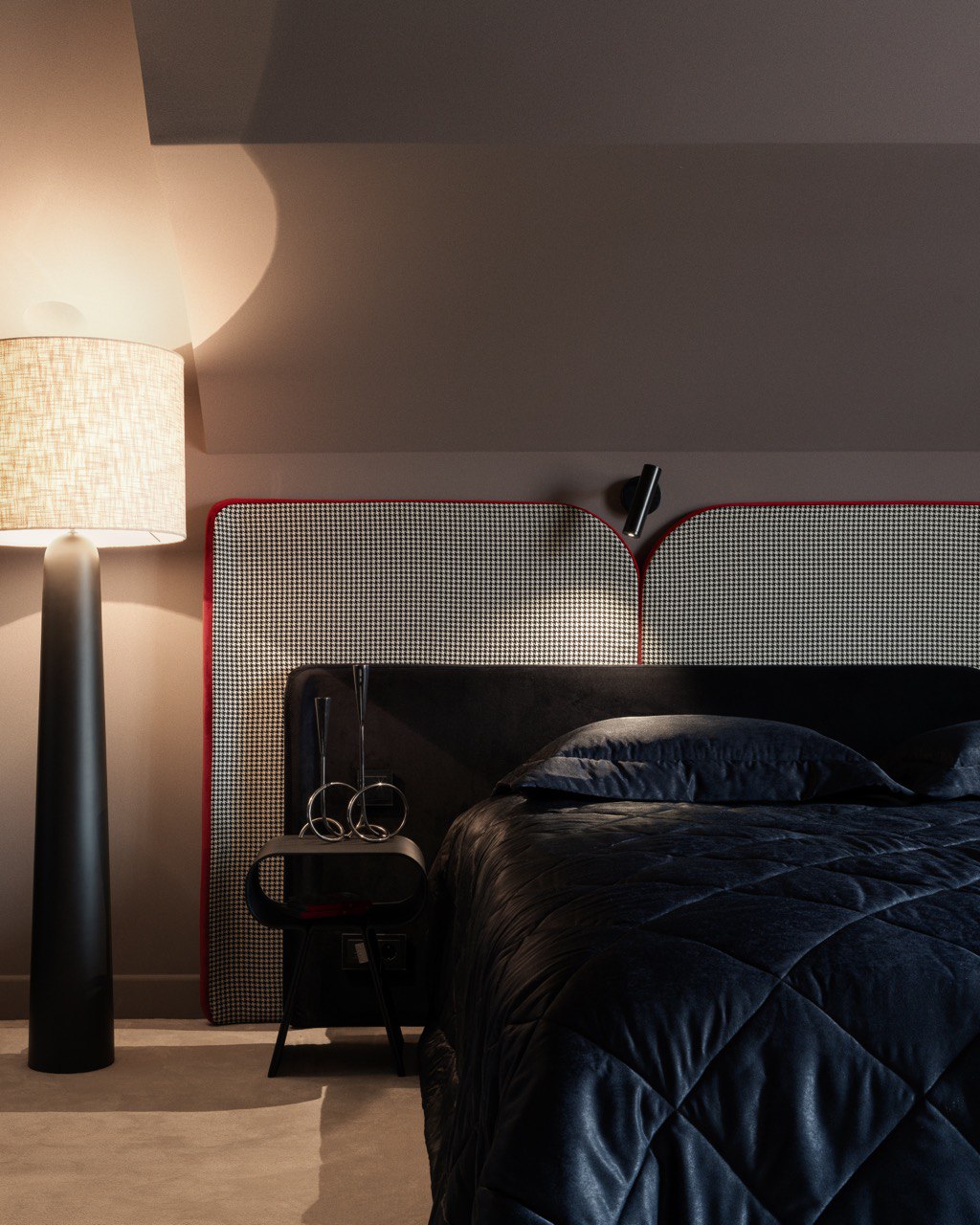 тёмное пространство не про глянец