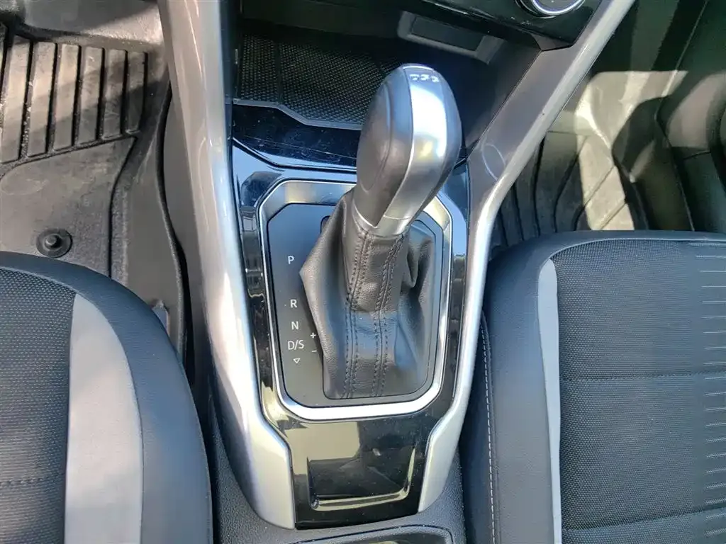 Volkswagen T-Roc 2021 из CN, фото 3