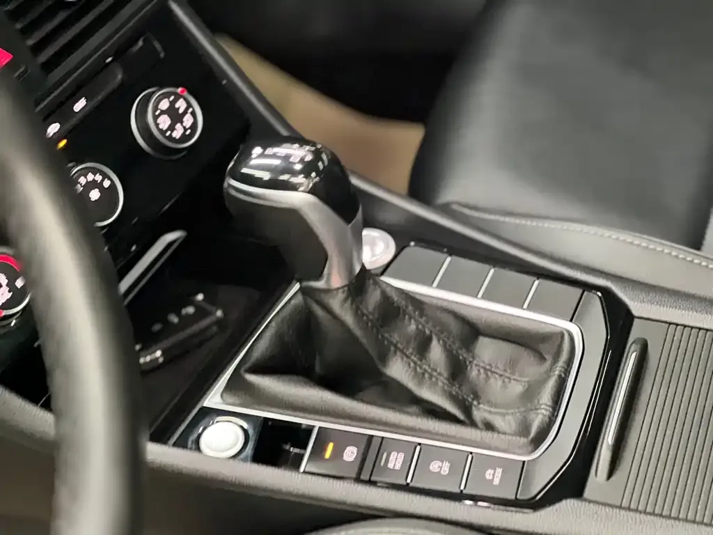 Volkswagen Sagitar 2021 из CN, фото 4