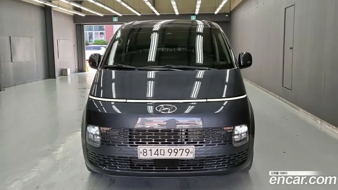 Hyundai Staria — фото 1