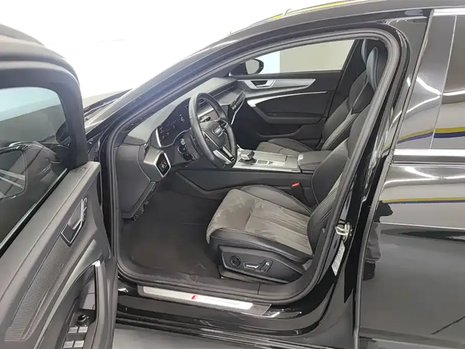Audi A6L 2023 из CN, фото 9