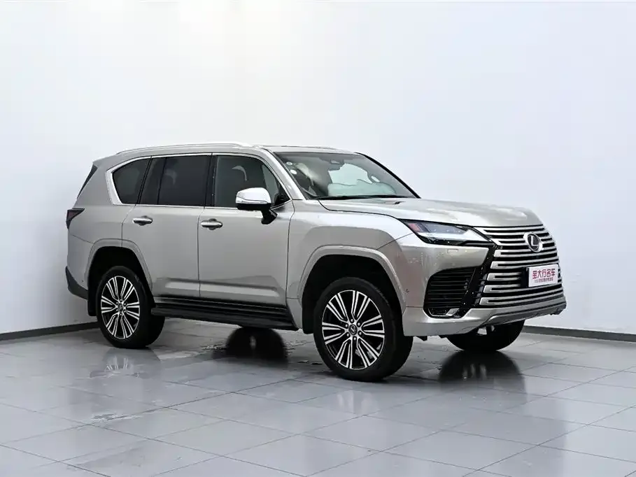 Lexus LX — фото 4