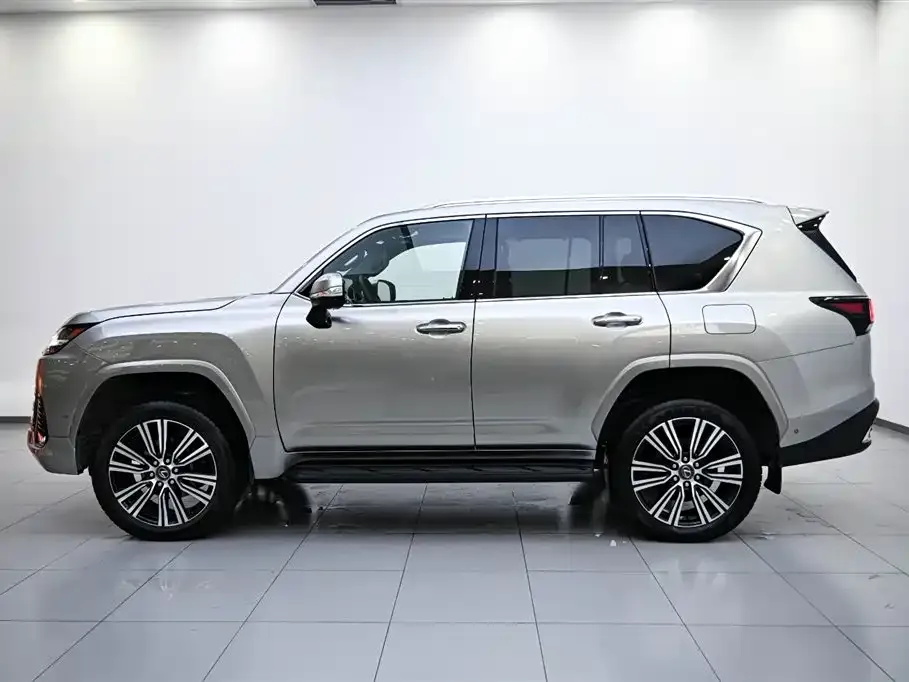 Lexus LX — фото 5