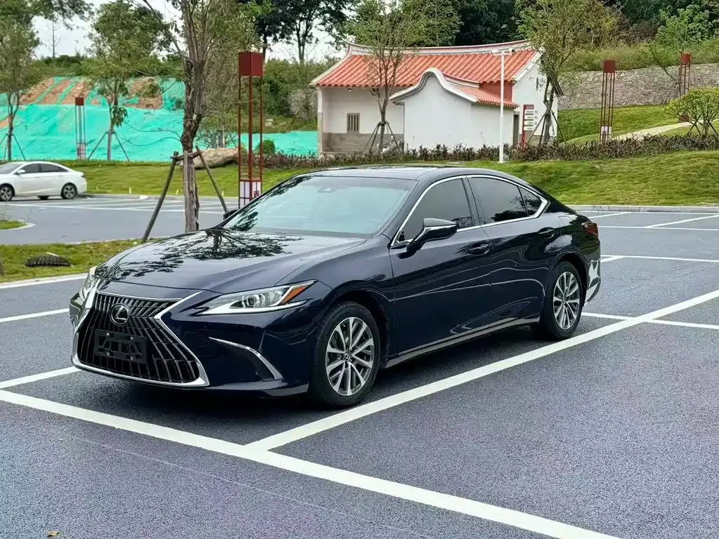 Lexus ES 2022 из CN, фото 1