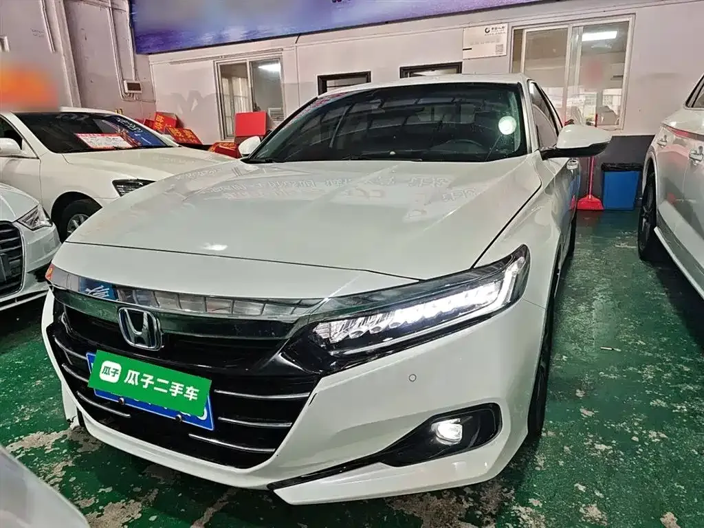 Honda Accord — фото 3